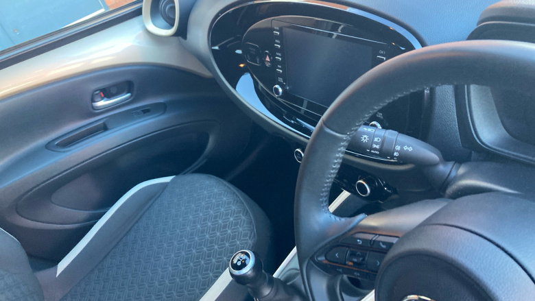 Toyota Aygo X 1.0 VVT-i Edge 5dr Petrol Hatchback